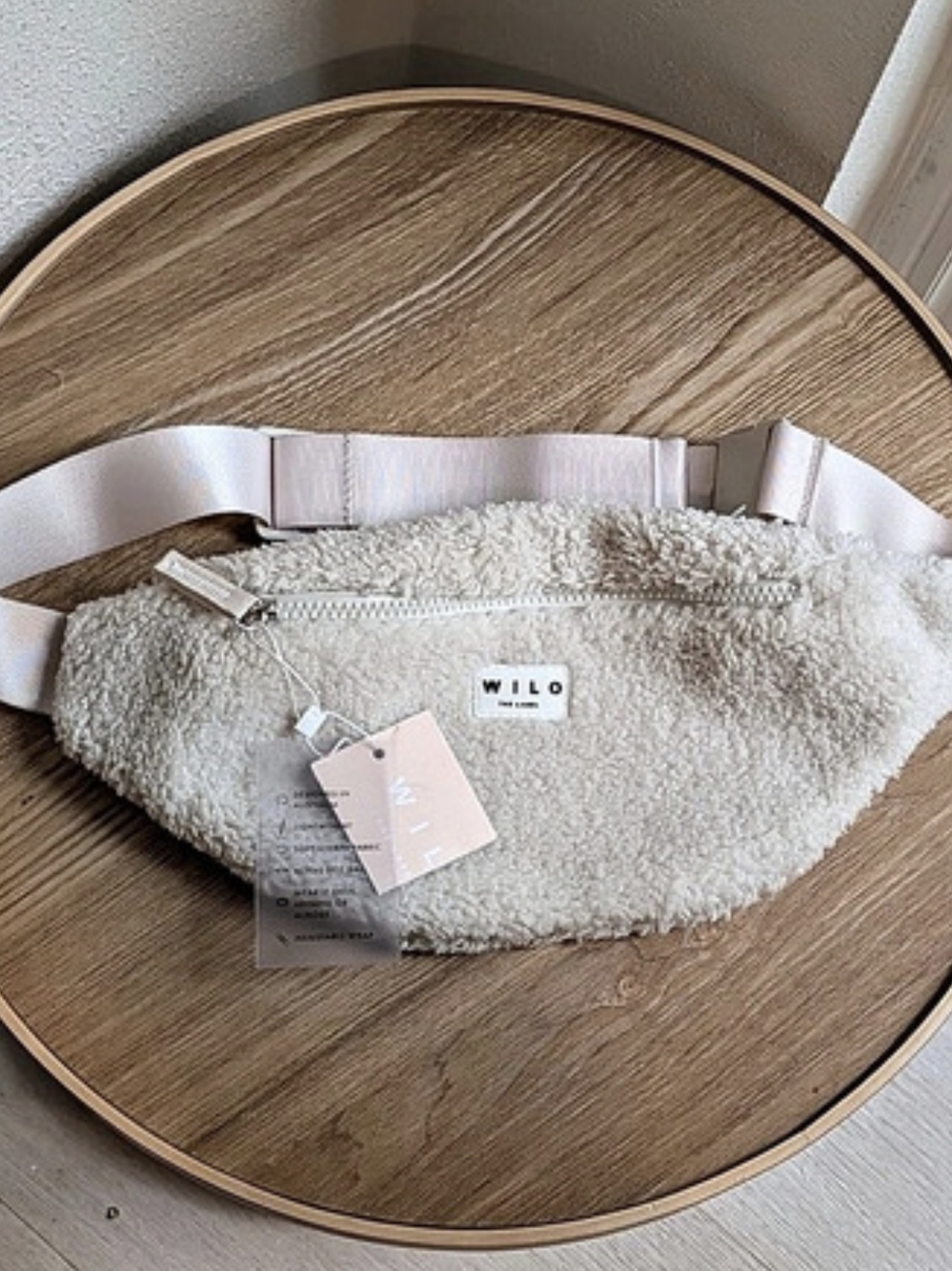 WILO Sherpa Waistpack Sherpa Fanny Pack Bag in Cream NWT